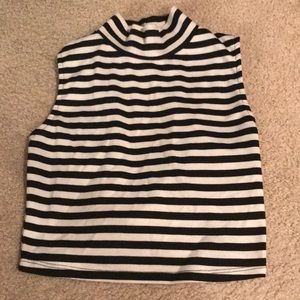 LA Hearts striped crop top with keyhole back!